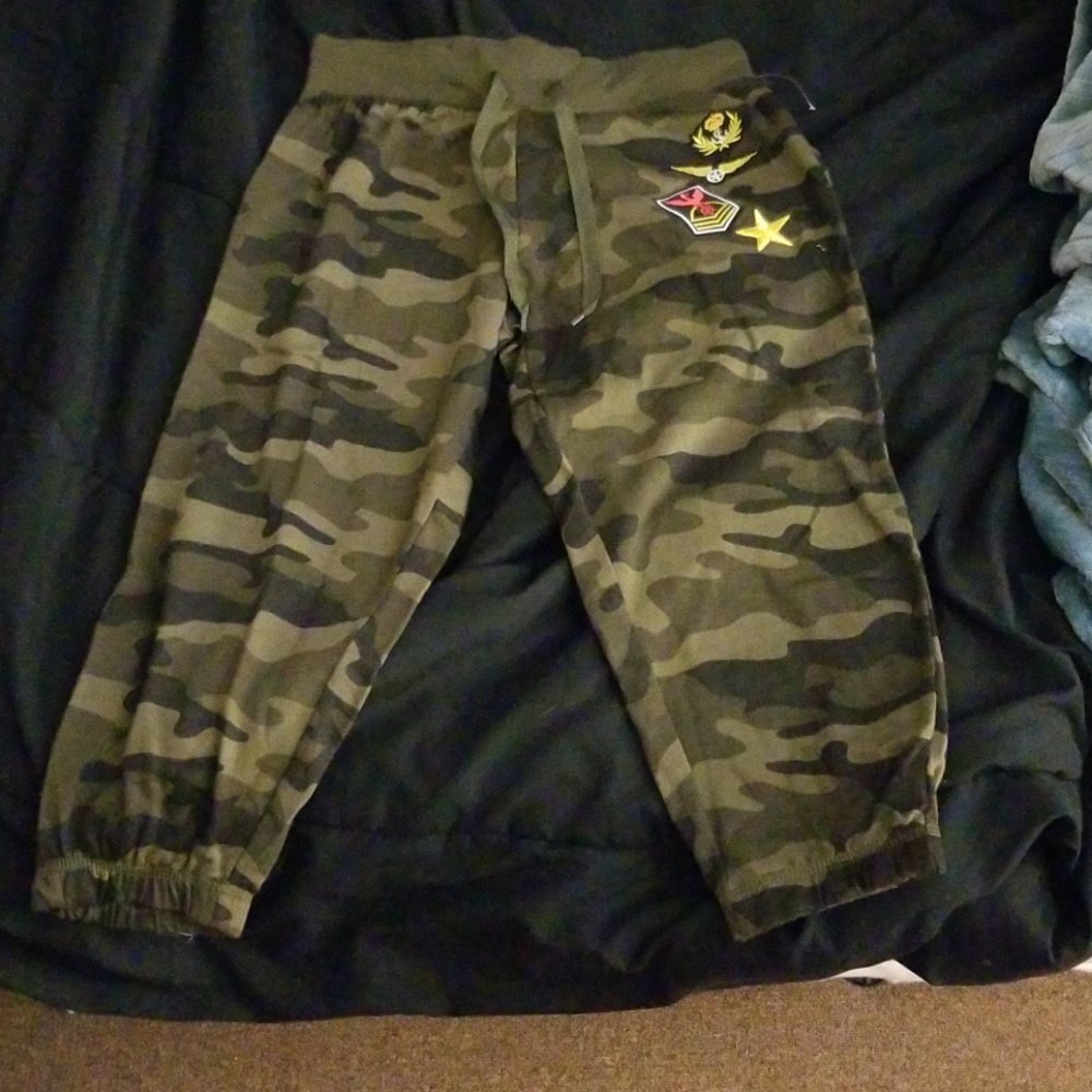 Camo legging sweats NWOT